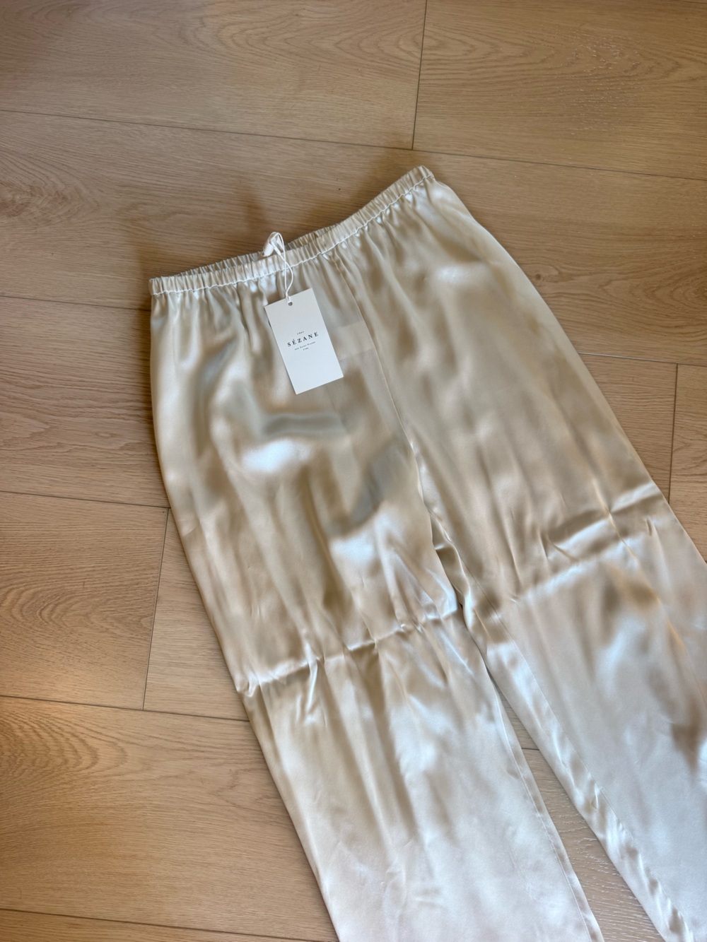 Sézane Satin Wide-Leg Pants in Cream